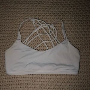 Lululemon Free to Be Sports Bra